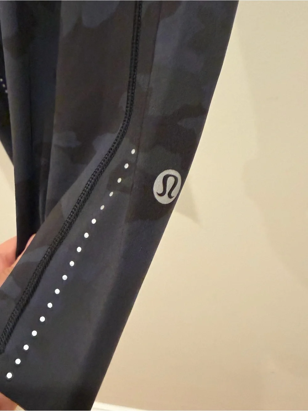 Lululemon Fast and Free Crop II 19 inch Camo Multi Grey Size 10